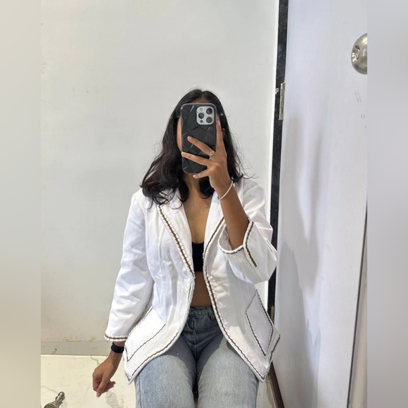 White blazer - Picture 2 of 3